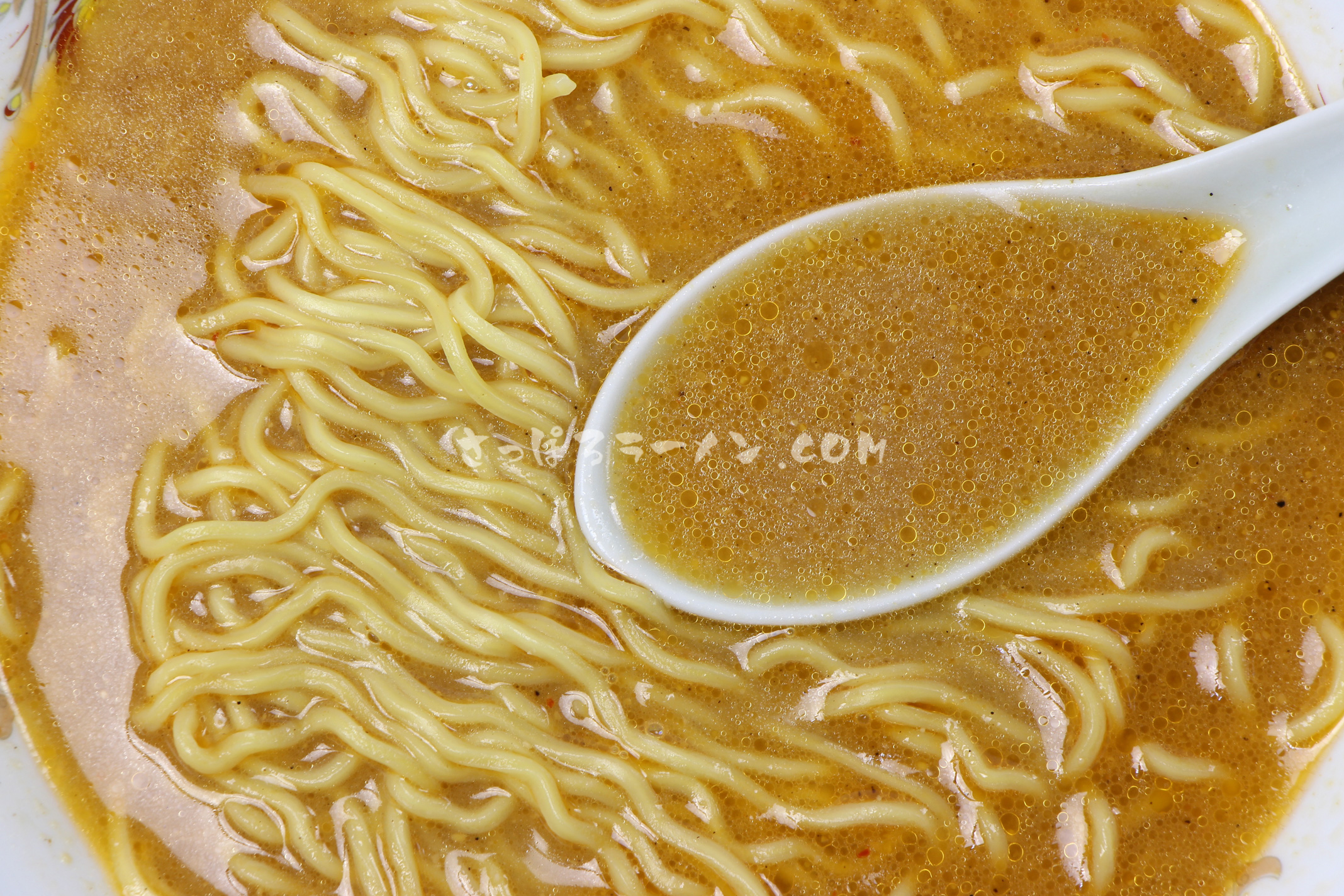 「甘海老みそらーめん」（麺屋 田中商店）のスープ