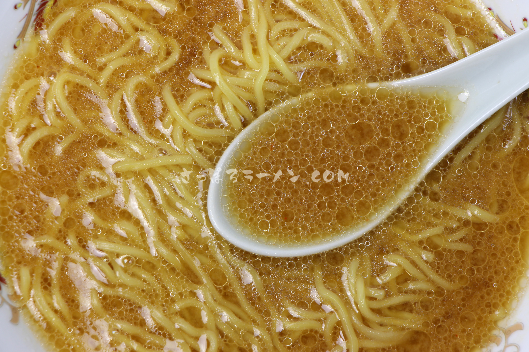 「函館らーめん屋　まつ笠　こってり味噌らーめん」（藤原製麺）のスープ